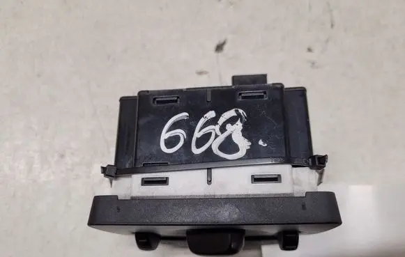 Volvo V50 Light switch 30669736