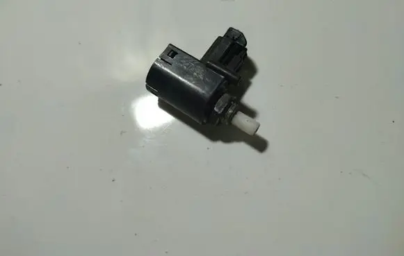 Toyota Yaris Brake pedal sensor switch
