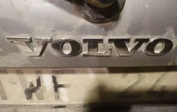 Volvo XC90 Manufacturer badge logo/emblem 