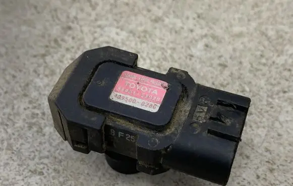 Toyota Prius (XW20) Fuel tank valve 8946133020 4995000280