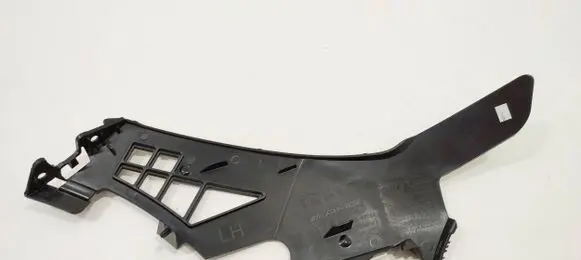 Mercedes-Benz CLA C118 X118 Front bumper mounting bracket A1188855903