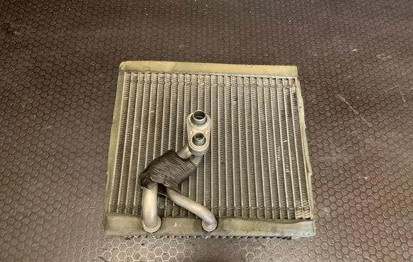 Air conditioning (A/C) radiator (interior)