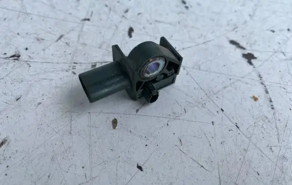 Mercedes-Benz A W176 Airbag deployment crash/impact sensor A1729056000