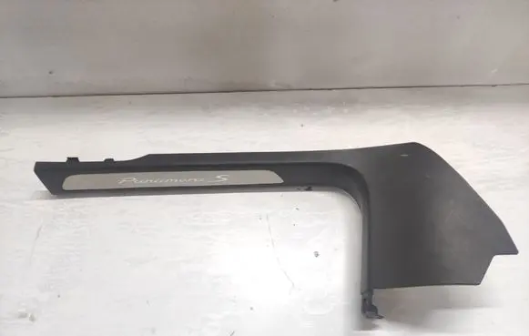 Porsche Panamera (970) Front sill trim cover 670555418