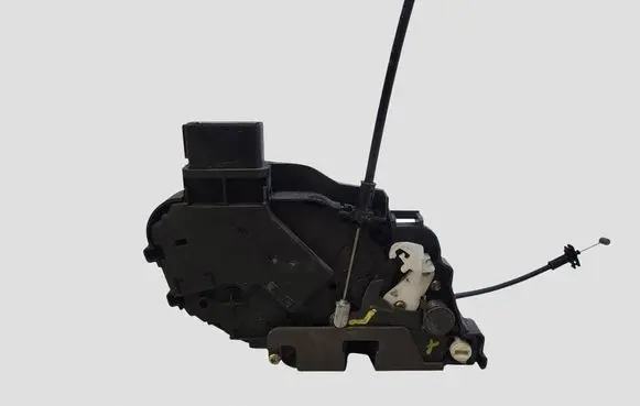 Volvo V50 Rear door lock 30699803