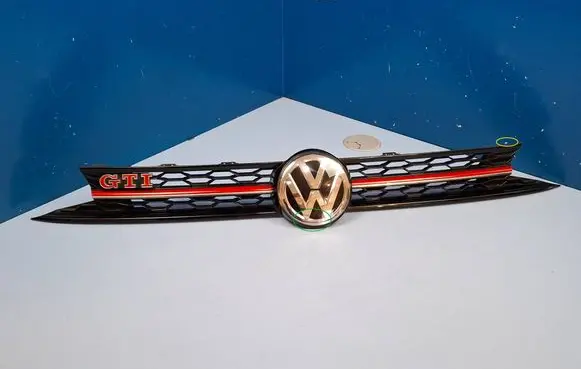 Volkswagen Polo VI Front bumper upper radiator grill 2G0853653M 2G0853651J