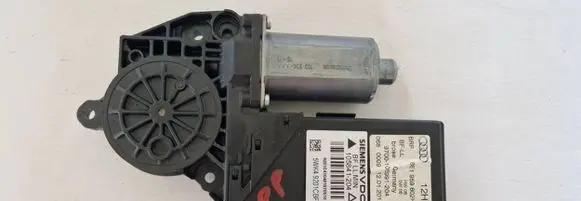 Seat Exeo (3R) Front door window regulator motor 8E1959802H 105841204 85204924