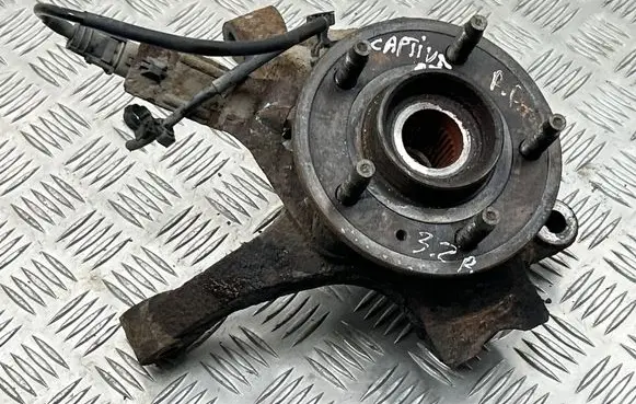 Chevrolet Captiva Front wheel hub spindle knuckle