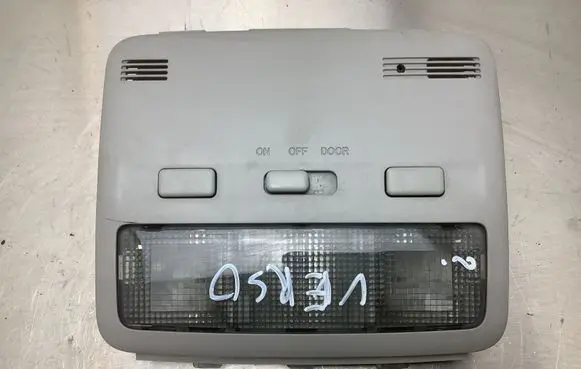 Toyota Corolla Verso AR10 Front seat light 18290010 812630F011B0