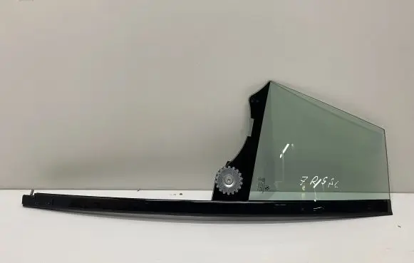 Rear vent window glass