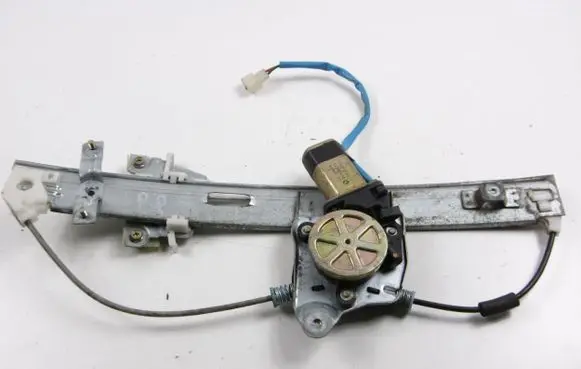 Mazda Xedos 9 Front door window regulator with motor ED417Z23