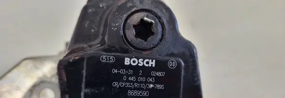 Volvo V70 Fuel injection high pressure pump 0445010043 024807 8689590