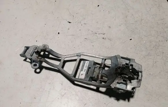 Porsche Cayenne (9PA) Front door exterior handle/bracket 7L0837885F
