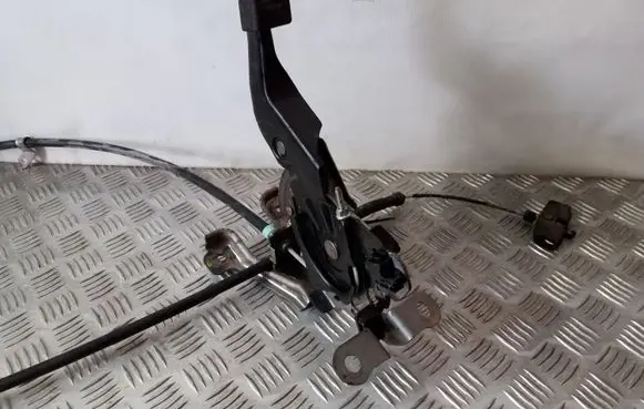 Infiniti EX Handbrake/parking brake lever assembly