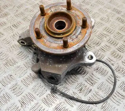 Chrysler Pacifica Front wheel hub 04743146AB