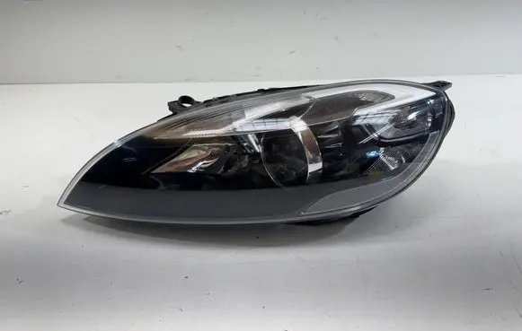 Volvo V40 Headlight/headlamp 31420007