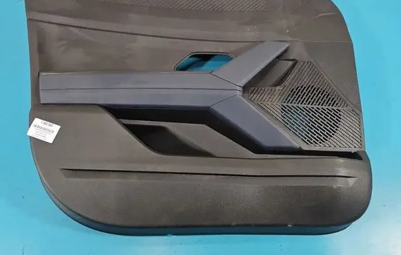 Dacia Duster III Front door card panel trim 809018471R IMPRK1569599