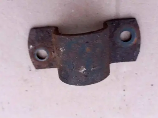Jaguar XJ X40 Sway bar bush bracket, front 