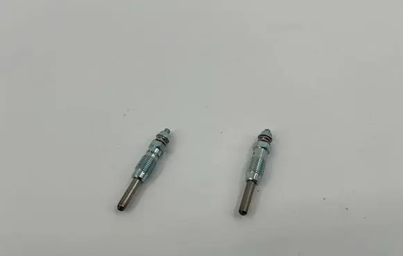 Microcar M8 Glow plug 