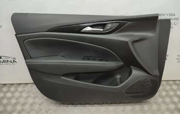 Opel Insignia B Front door card panel trim 39215491