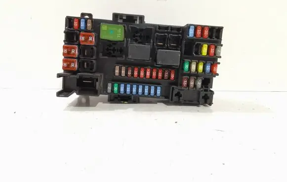 Opel Mokka Fuse module 21092612 1211221445 GS2LB220285
