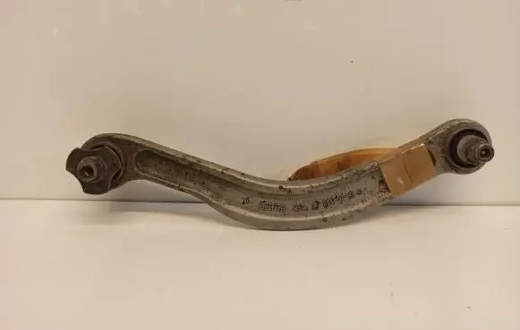 Mercedes-Benz C W205 Front control arm A2043521205