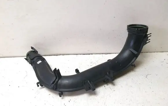 Audi A4 S4 B9 Intercooler hose/pipe 04E145673J