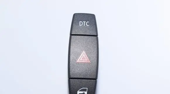 BMW 1 E81 E87 Hazard light switch 6945603