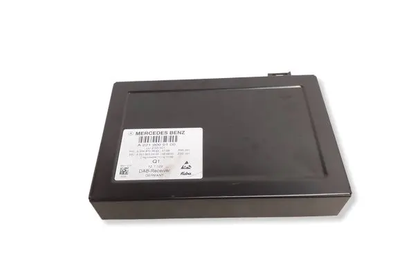 Mercedes-Benz CLS C218 X218 Antenna control unit A2219000100 A2048703694 A2219020400