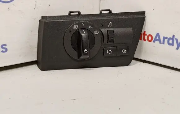 BMW X3 E83 Light switch 3405705 61313405705