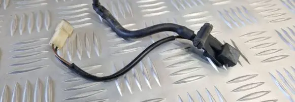Volkswagen PASSAT B5 Windshield washer spray nozzle 3B0955986C