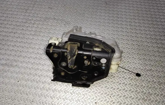 Seat Altea Front door lock