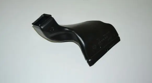 Volkswagen PASSAT B6 Air intake duct part 3C0819803