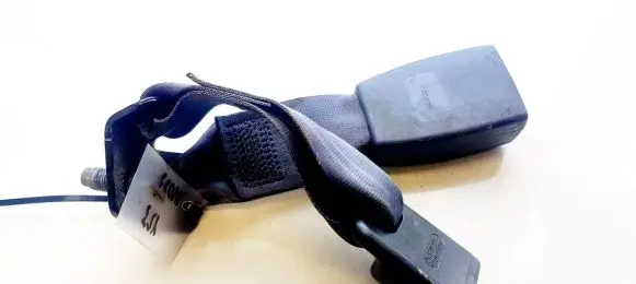 KIA Cerato Rear seatbelt buckle 040625
