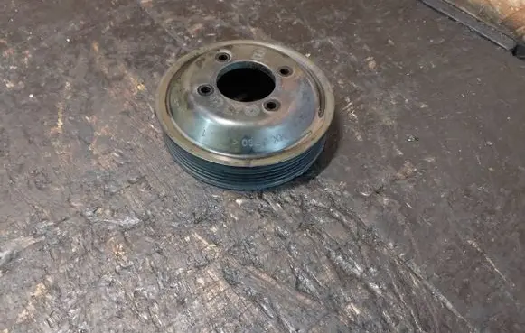 BMW 5 E39 Water pump pulley 1436590 11511436590
