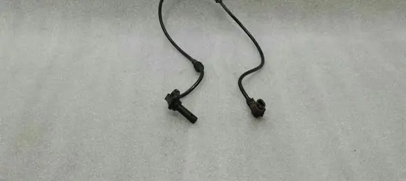 Mercedes-Benz E W212 ABS brake wheel speed sensor A2125400217