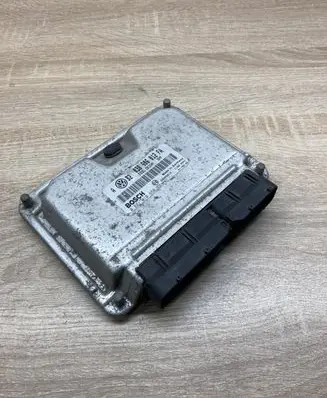 Volkswagen Golf IV Engine control unit/module ECU 038906012FA 0281010650