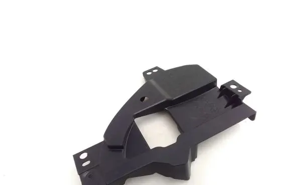 Mazda CX-30 Front bumper mounting bracket DFR5501V1
