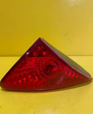 Tailgate rear/tail lights