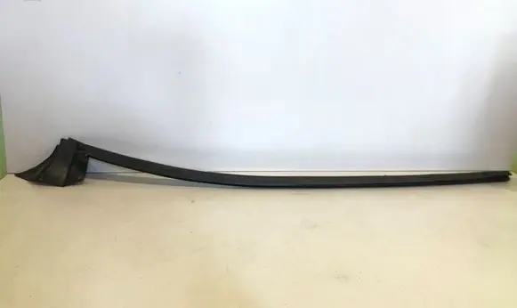 Chevrolet Camaro Rubber seal front coupe door window 