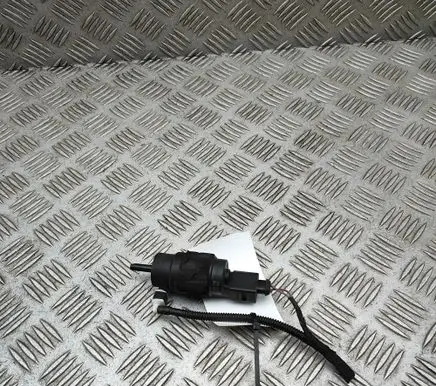 Audi RS5 Windscreen/windshield washer pump 8K5955647