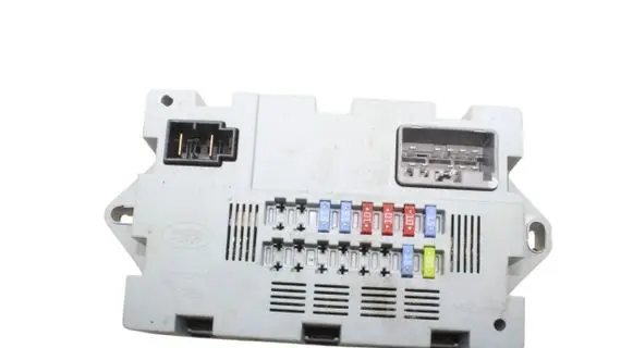 Jaguar XE Fuse module CPLA14Q073AA