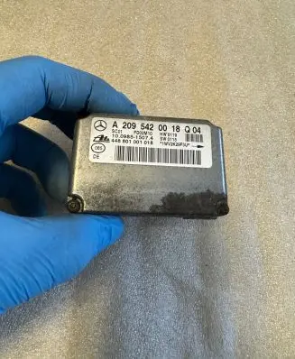 Mercedes-Benz CLK A209 C209 ESP acceleration yaw rate sensor A2095420018 10098515072 2095420018
