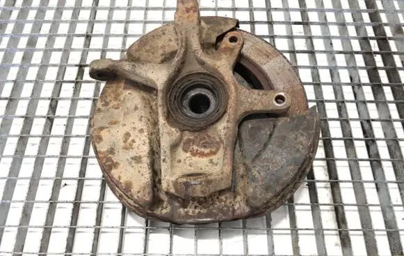 Suzuki Vitara (ET/TA) Front wheel hub spindle knuckle