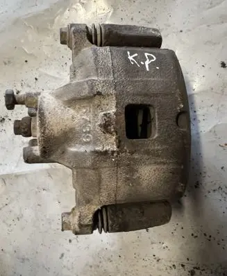 Front brake caliper