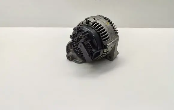 BMW 5 E60 E61 Generator/alternator 0986080350 7799204 12317799204