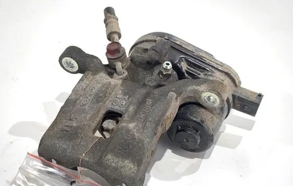 Hyundai Kona I Rear brake caliper G3582-37700