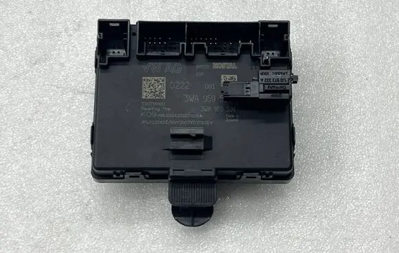 Audi A3 8Y Door control unit/module 3WA959594A