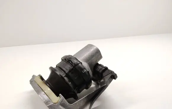 Volvo V60 Engine mounting bracket 326H96 26001