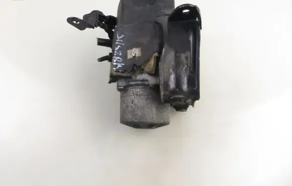 Volkswagen Polo IV 9N3 Power steering pump 